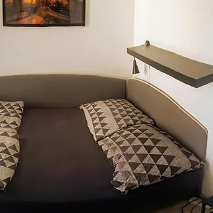 https://sparrowl-apartments.inbudapesthotels.com