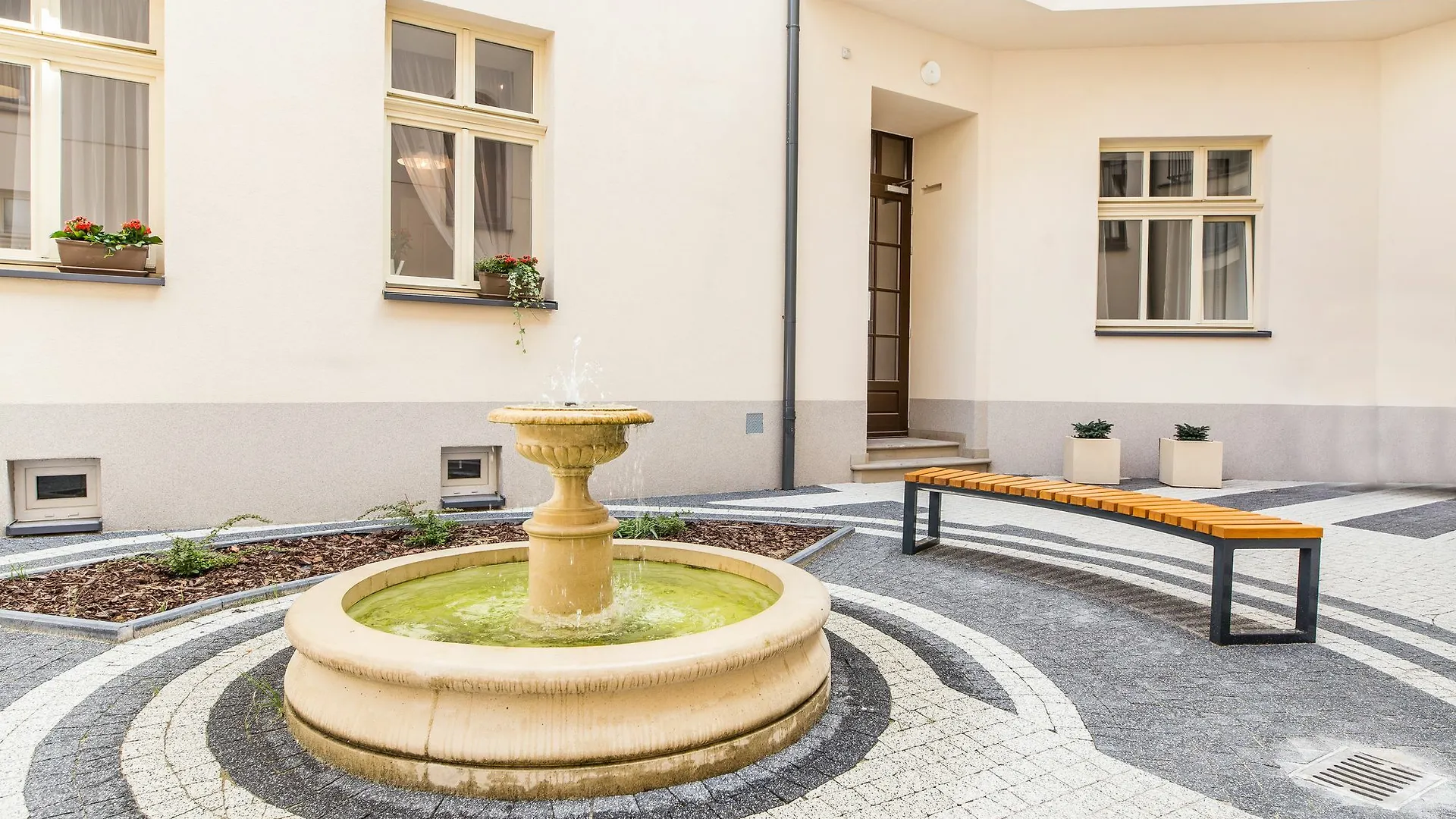 Krakow Central Apartments 0*,